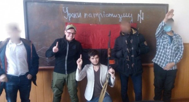 В школах Украины будут обучать ненависти к русским. Анатолий Вассерман