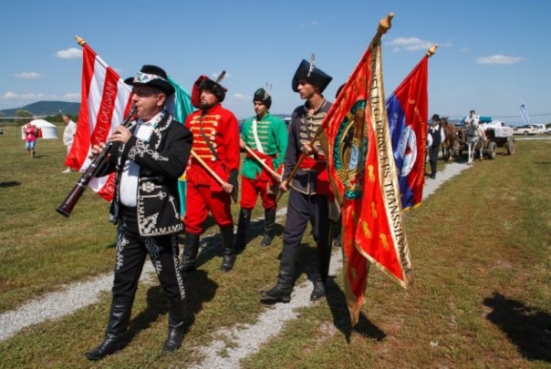 Венгры потребовали признать их «коренным народом» на Украине