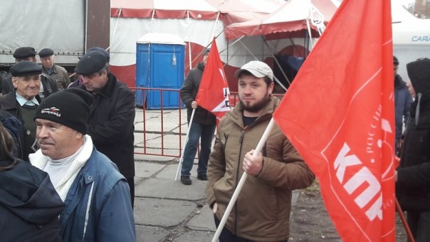 Коммунист Ушаков «диагностировал» коронавирус у знакомой: вброс от КПРФ