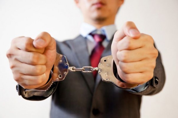 Как посадить банкира, ограбившего своих клиентов?