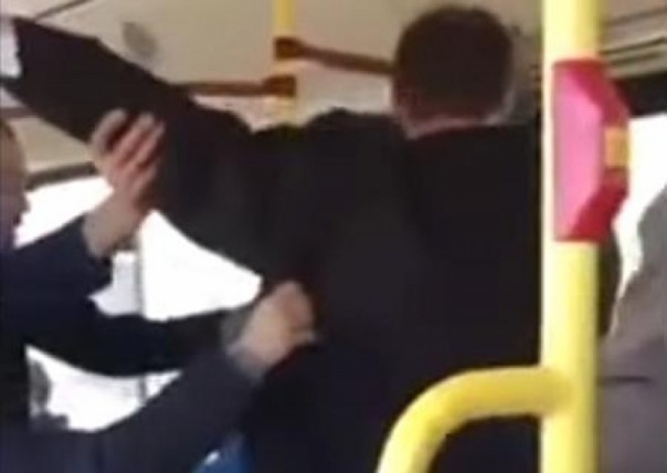 «Коронавирусная паранойя»: на Украине закашлявшего человека избили и выкинули из автобуса