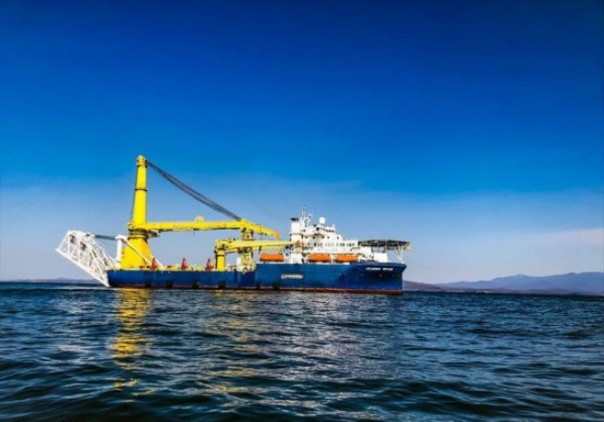 Способное достроить «Северный поток-2» судно идет на Балтику в обход Африки