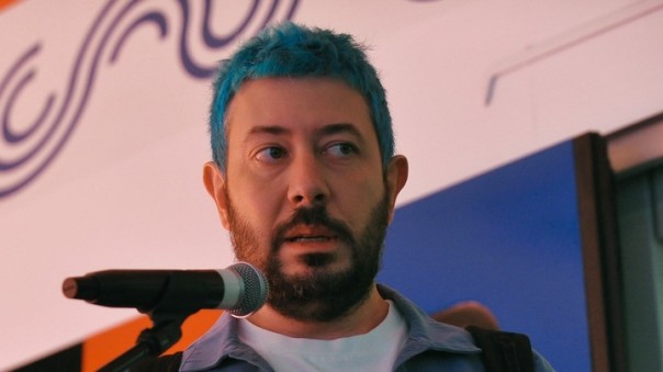 Артемий Лебедев довольно хамски отказал Владимиру Путину исполнить его указ