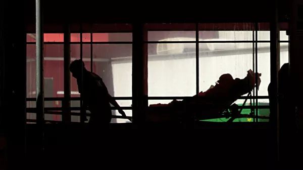 Врач умерла после того, как ей четыре раза отказали в тесте на COVID-19