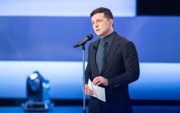 У Зеленского оказывается "не дошли руки" до исполнения всех обещаний. И вновь пообещал обещать и закончить войну до конца своего президентского срока