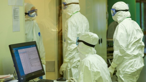 Оперштаб: за сутки в Москве умер 41 человек с коронавирусом | Разработка вакцины и иммунитет к COVID-19: ответы на главные вопросы