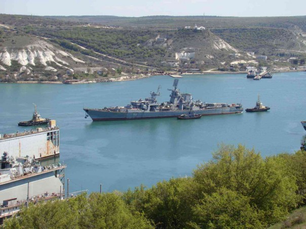 «Спасибо за службу!»: БПК «Керчь» отправили на металл