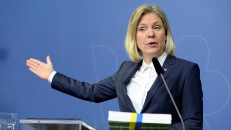 Отказ от карантина не помог – экономика Швеции рушится