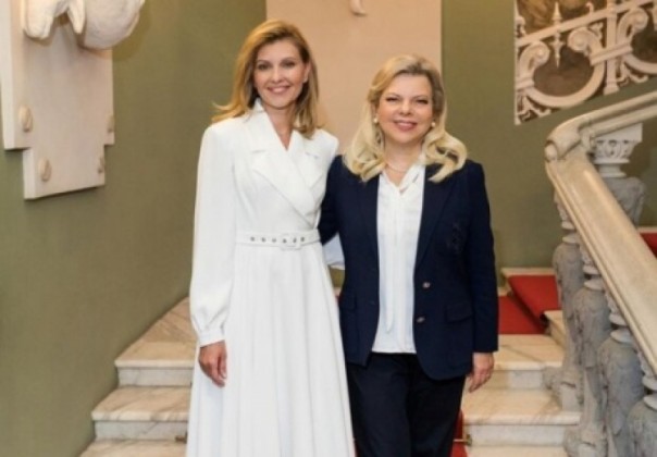 Президентский секонд-хенд: жена Зеленского сдала в аренду одно из своих платьев