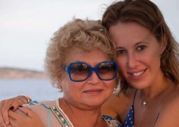 Кризис элиты в России? Канал НТВ разоблачил криминальный бизнес Собчак и Нарусовой