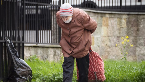 Две трети россиян пожаловались на ухудшение качества жизни в период пандемии