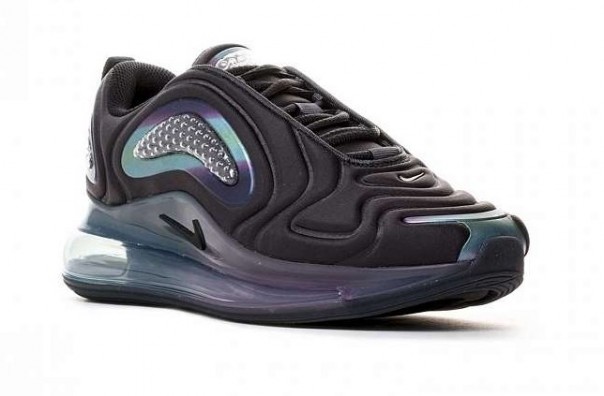 Где купить оригинальные кроссовки с доставкой домой?