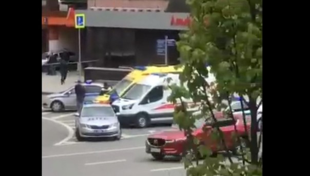 Преступник, угрожавший взорвать банк в Москве, остался без заложников и был задержан (Видео задержания)