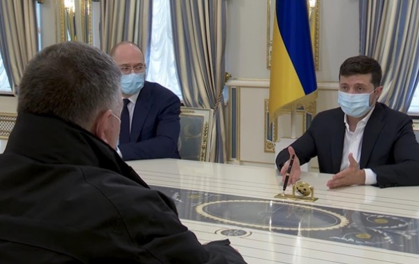 Зеленский созрел вызвать на разговор Авакова о творящемся беспределе в стране