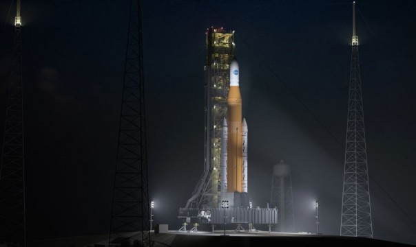 Корабль Crew Dragon успешно стартовал в США