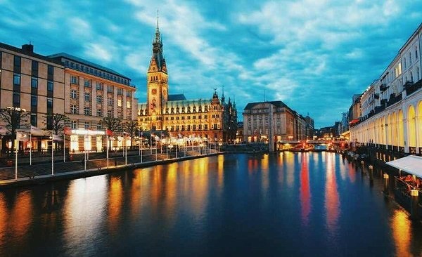 Linux захватывает Германию. Гамбург откажется от Windows и MS Office