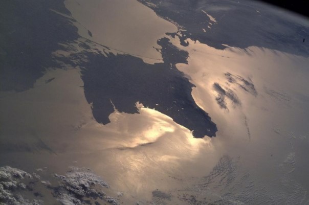 "Непотопляемый авианосец Крым утонул". Ни нашим, ни вашим: в Белоруссии напечатали карту вообще без Крыма