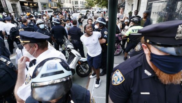 В крупнейших штатах США начался подъем заболеваемости Covid-19