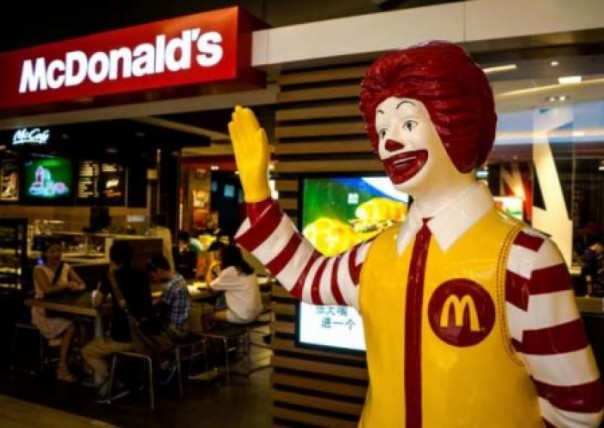 Хозяева вмешались в спор о языке в McDonald`s: посольство США на Украине поддержало отказ от русского