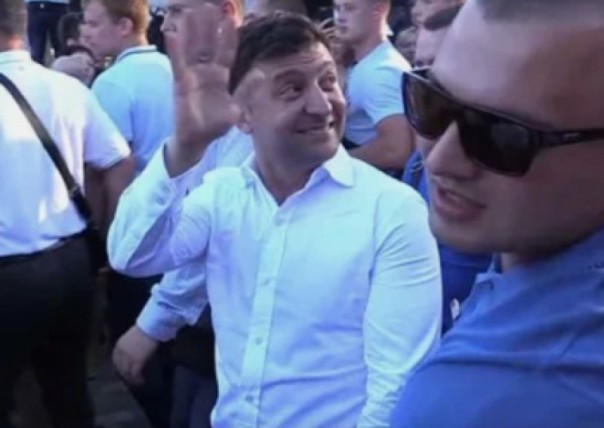 Зеленский рассказал прикол, как разоблачил закрытый чат «засранцев»-дальнобойщиков