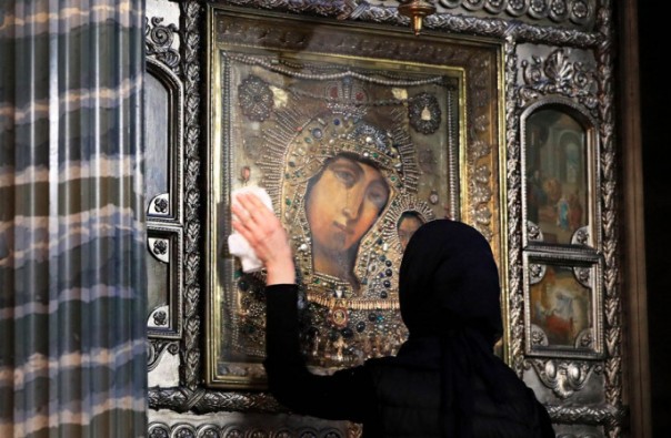 Чипы-шмипы, «Царские останки» и мятежный схимник. Константин Душенов