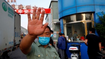 Выявленный в Пекине коронавирус более заразен, чем в Ухане — ученый