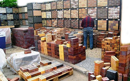 Кирпич: преимущества применения, виды и технологии производства