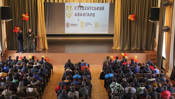 «Авангард» коричневой молодежи: «азовские» учебные лагеря имени Адольфа Гитлера