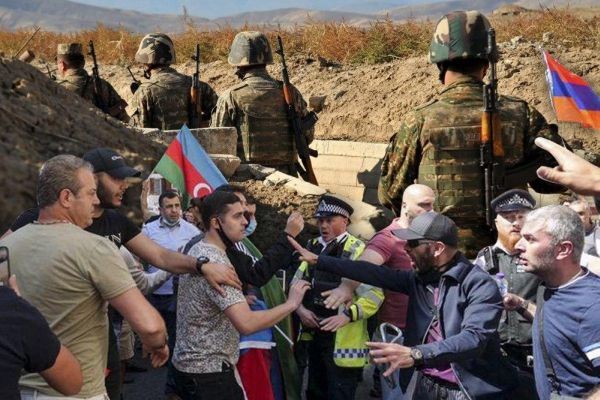 Противостояние Еревана и Баку докатилось до Лондона и Вашингтона