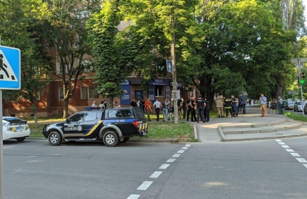 В офис партии ОПЗЖ в Полтаве бросили гранату - нардеп