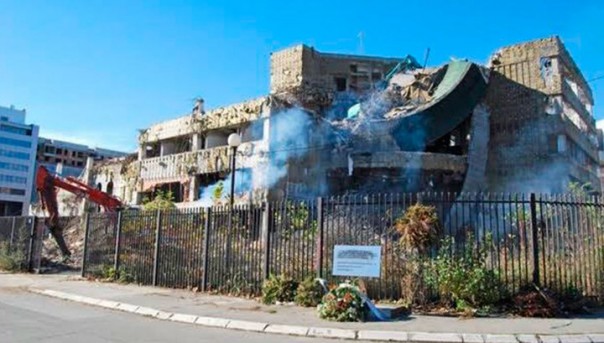 По посольству США в Багдаде выпустили ракету