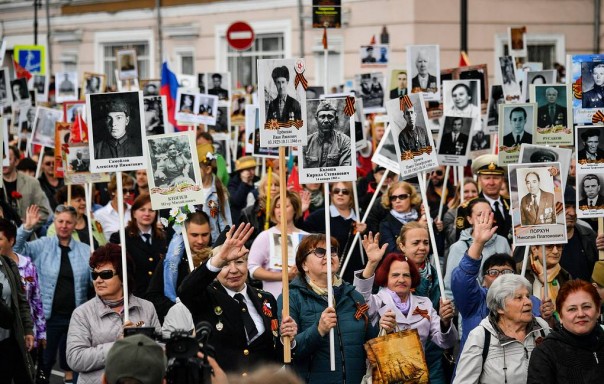 "Бессмертный полк" не состоится 26 июля. Его предложили перенести на 2021 год