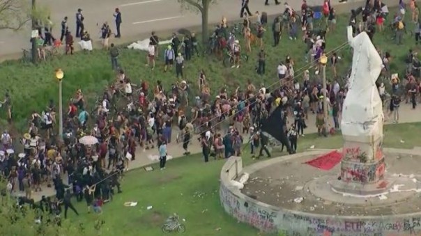 Еще одна неспокойная ночь на улицах американских мегаполисов