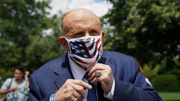 «Джулиани готовит новость-бомбу». Эксперты о разворовывании американской помощи Украине