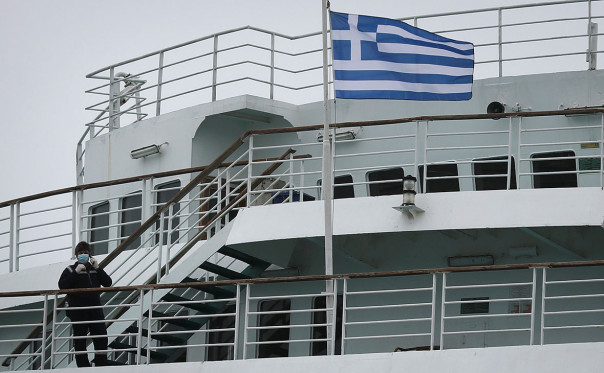 В Греции двум российским морякам дали по 253 года тюрьмы