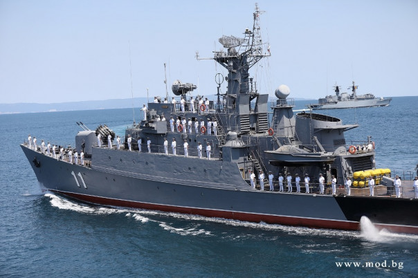 Россия отогнала НАТОвский корабль «братушек», прибывших на учения «Си Бриз»