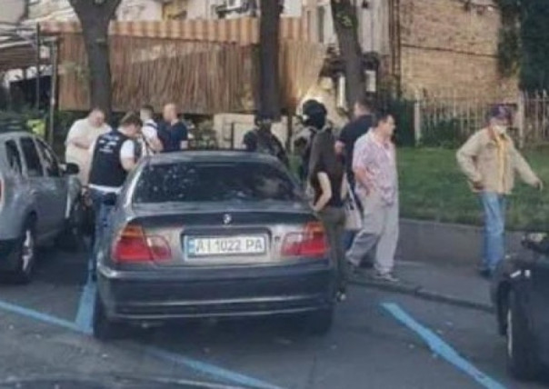 Силовики пришли с обыском к бывшему кандидату в мэры Киева ресторатору Тищенко