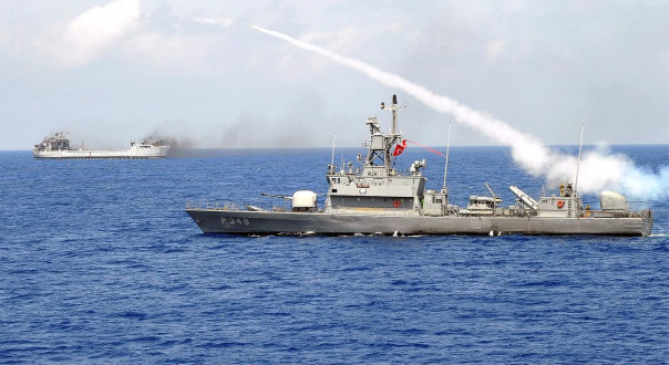 Греки и турки оказались на грани морского сражения