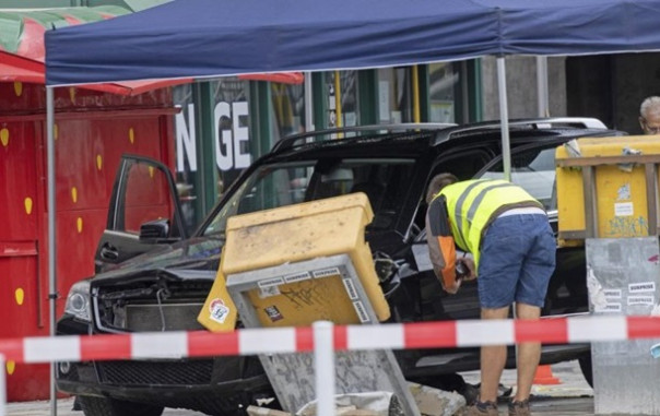 В Берлине автомобиль протаранил группу пешеходов