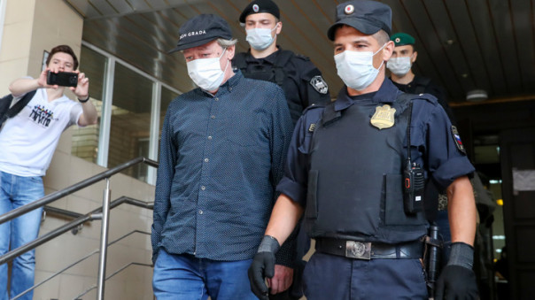 Ефремов вину не признает и заявил в суде, что он индивидуальный предприниматель, а не актер