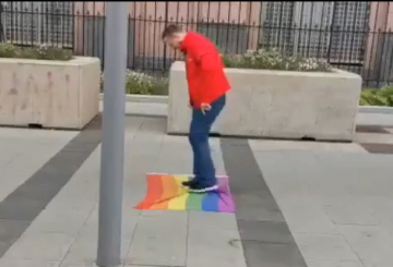 Тут вам не там... Россияне поддержали флешмоб американских дипломатов