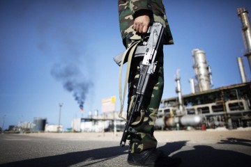 Ливийские бандиты пытаются спрятать дыры в бюджете за счет нефти