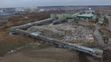 Смольный не знает, что делать с токсичной свалкой в Янино: петербуржцы на пределе