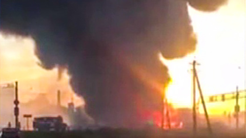 Очевидцы сняли на видео уничтожение краснодарской АЗС мощным взрывом
