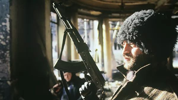 "С ним надо кончать". Как свергали первых президентов в бывшем СССР