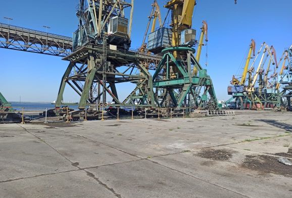 На складах Николаевского порта возможно до сих пор хранится 3,2 тысячи тонн конфискованной селитры