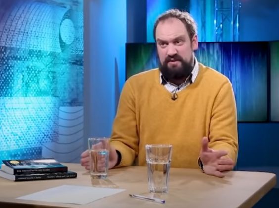 В эти фильмы вмешались ЦРУ и ФБР «Железный человек», «Трансформеры» и даже...