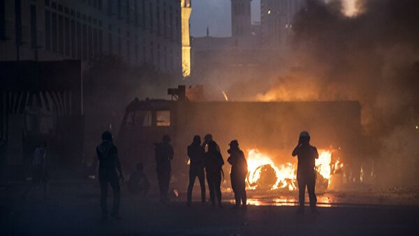 Правительство Ливана ушло в отставку на фоне протестов