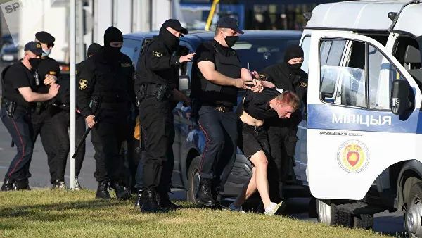 В Минске освободили задержанных российских журналистов