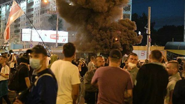 Белорусский политолог объяснил внезапный отказ Лукашенко от силового подавления протеста